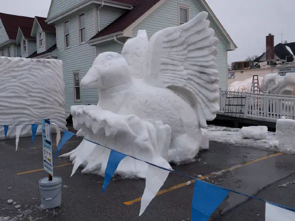 Coming In Hot snow sculpture